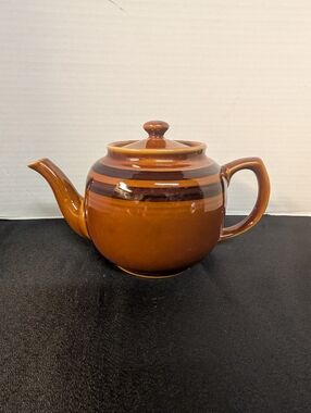 Sadler Made In England Chocolate Brown Striped Betty Tea Pot 5” Tall